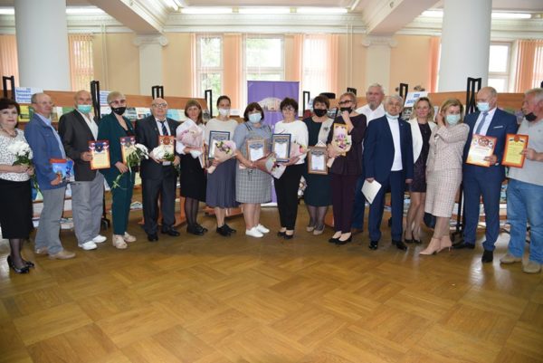 Состоялась 25-я ежегодная выставка «Брянская книга 2020-2021 гг.»