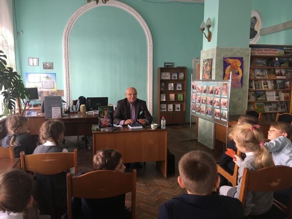Литературная пятница в Детской библиотеке № 10: Виктор Решетнёв